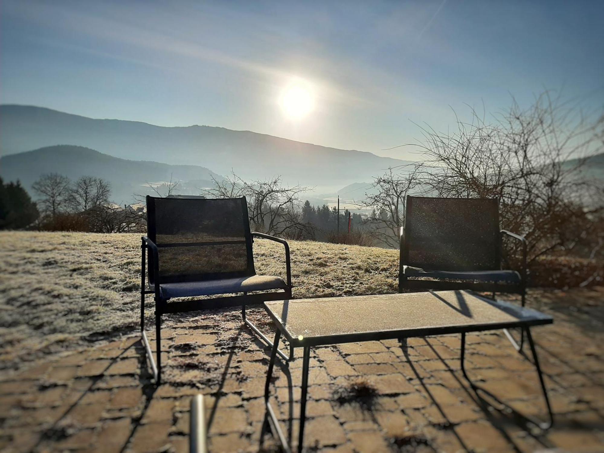 Ferienwohnung Auszeit am Weinhof Loschental Exterior foto